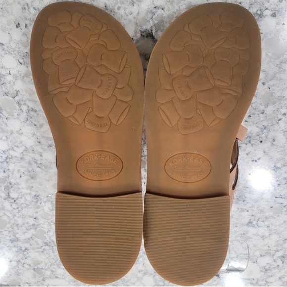 Women's Classic Kork Ease Flat Soft Tan Leather Strappy Ankle Strap Sandals 9M - Picture 8 of 8
